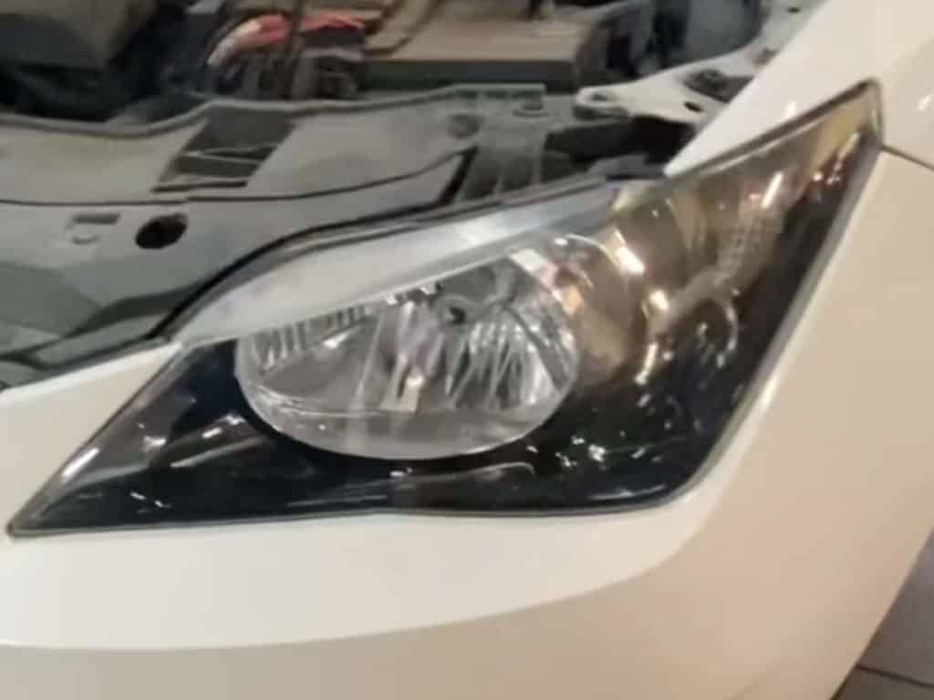 Rénovation optiques de phares voiture - B-Color